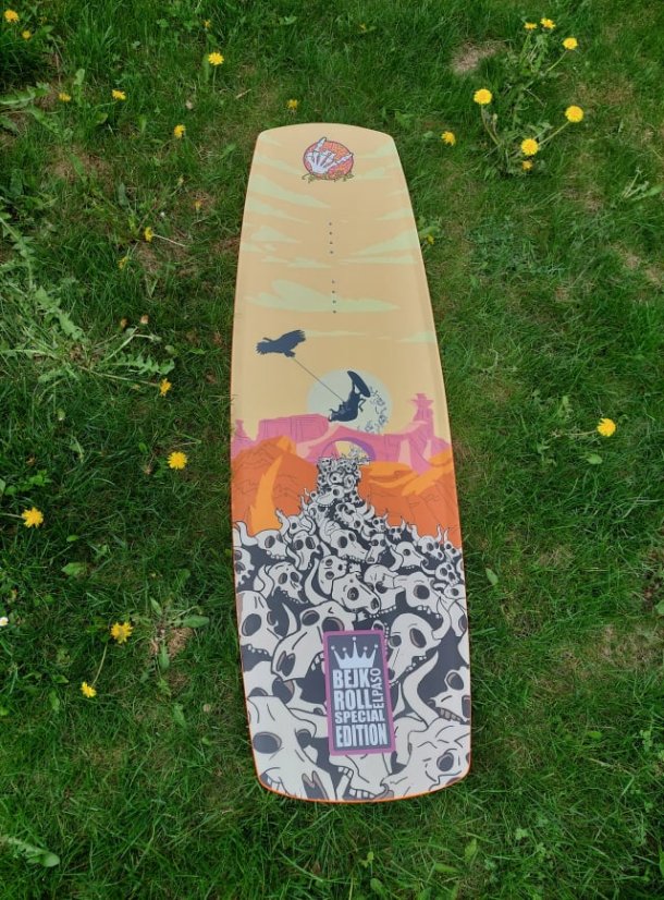 BejkRoll ELPASO EDITION Wakeboard - on grass - top