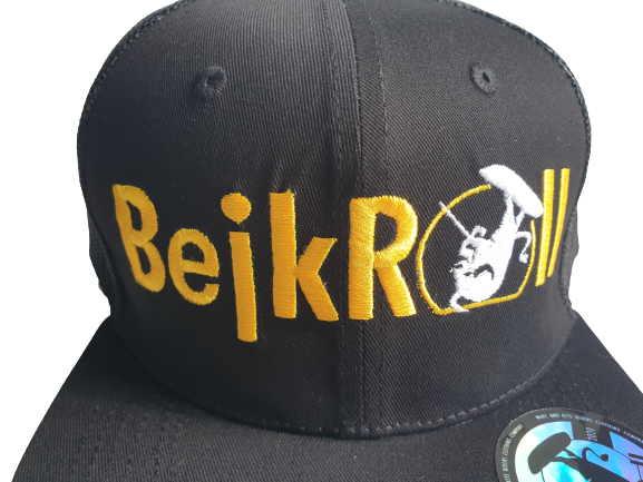 Snap Trucker Black cap BejkRoll - Flat logo - front detail embroidered logo
