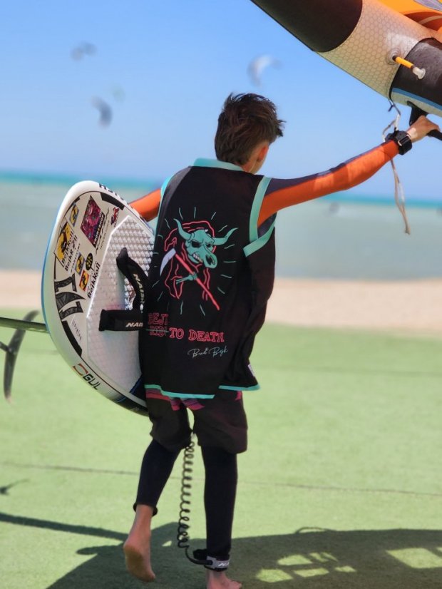 Camiseta de kitesurf BejkRoll negro verde/logotipo GUADAÑA (con orificio para gancho de trapecio) - con su propio texto - Color: negro/verde, Talla: S