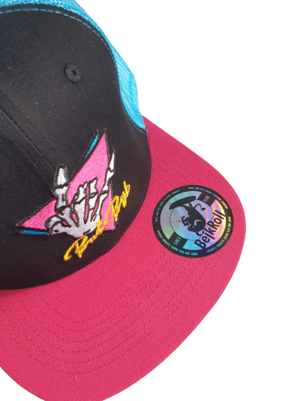 Snap Trucker Black-Pink  cap BejkRoll - Triangl logo - front Sticker