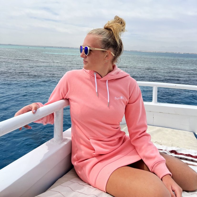 BEJK VELVET - Velvet sweatshirt with hood BejkRoll - extended - pink - girl sitting on boat - size M