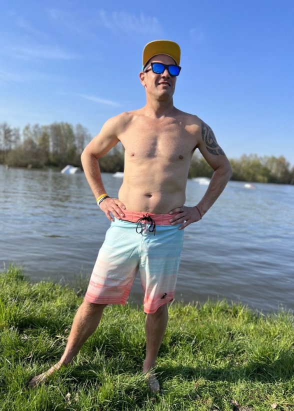 Board Shorts BejkRoll - orange/light blue - unisex - in wakepark front - size 34