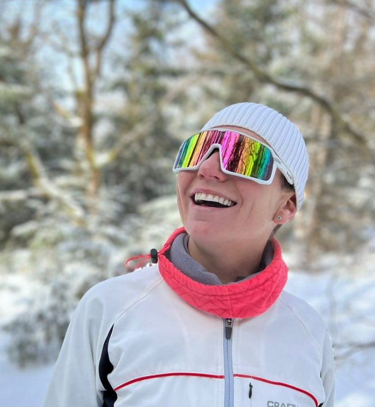 Sunglasses BejkRoll Champion REVO + EVA Box - white/black - pink/yellow mirror - in winter