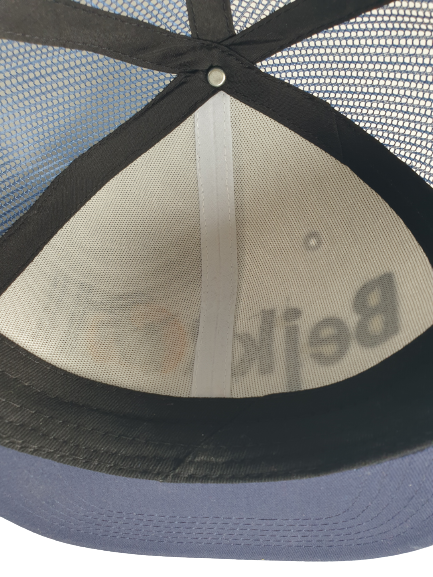 Snap Trucker Blanco/Azul marino - Logotipo recto