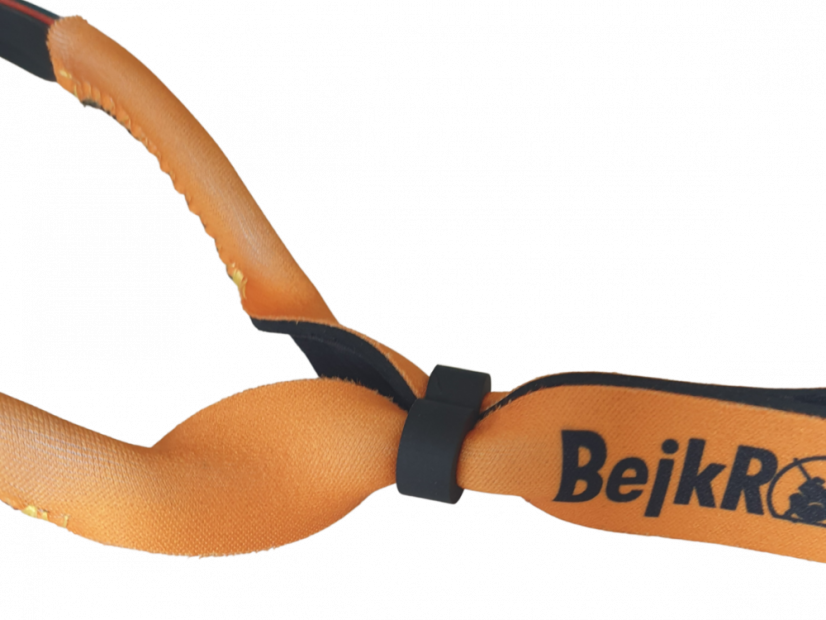 Neoprenová páska BejkRoll - šňůrka na brýle s utahováním - oranžová - detail utahování
