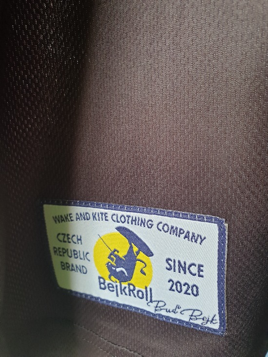 Koszulka kiteboardingowa BejkRoll czarno-żółta (z otworem na hak trapezowy) - z własnym tekstem - Velikost: XXL