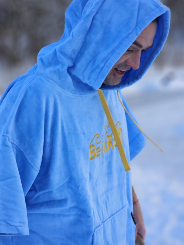 Surf Poncho BejkRoll WAVE MASTER - sky blue - boy on the ice - hardening - detail hoodie and chest