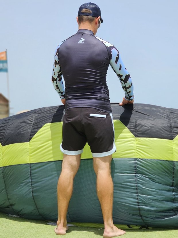 Board Shorts BejkRoll - OUTLINE 3/4 - light blue black & black rashguard - unisex - by the kite - back