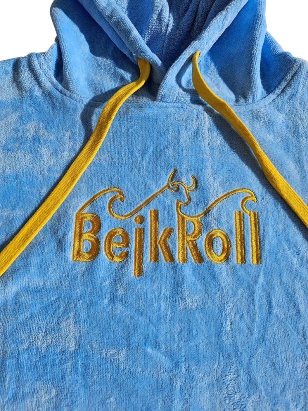Surf Poncho BejkRoll WAVE MASTER - sky blue - V folding hoodie - detail
