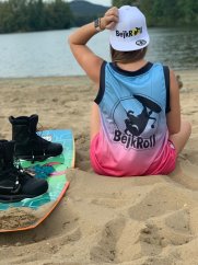 Sports functional kiteboarding Tank Top BejkRoll pink blue - back with wakeboard