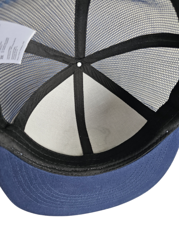 Snap Trucker Blanco/Marino - Logotipo BEJCZECH