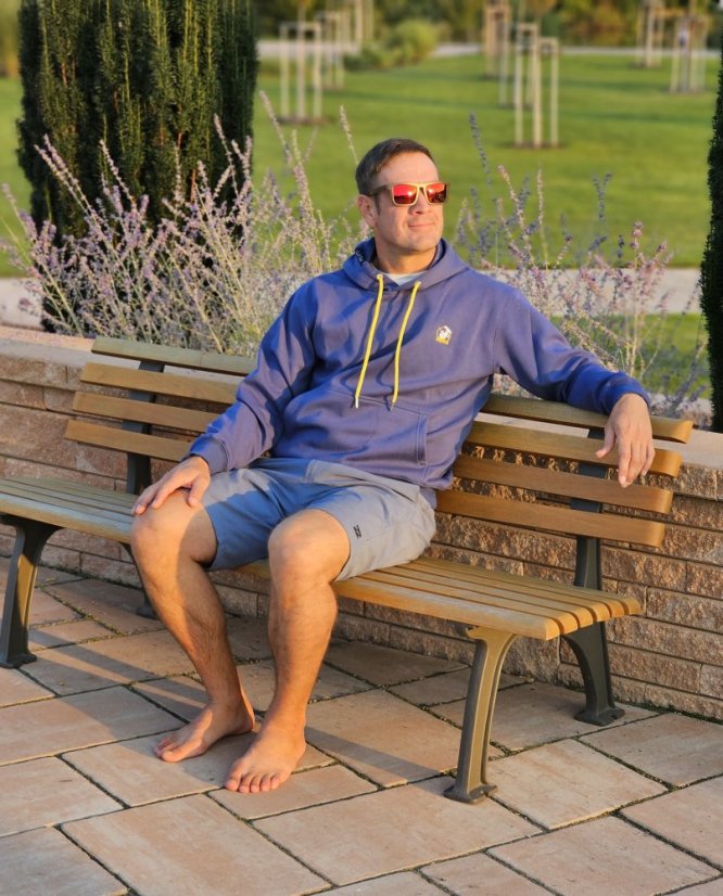 BEJK VELVET - Velvet sweatshirt with hood BejkRoll - blue - boy on the bench - size L