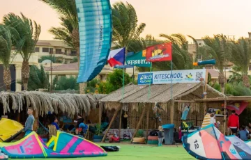 Kitesurfing v Hurghadě – Paradise Kitesurf spot guide (Egypt)