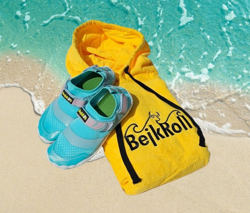 Surf Poncho BejkRoll yellow and water shoes - turquise