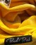 BEJK VELVET - Sametová mikina s kapucí BejkRoll - žlutá - detail sametový materiál a nášivka Buď Bejk - kapuce