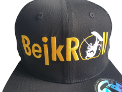 Snap Trucker Schwarz – Gerades Logo