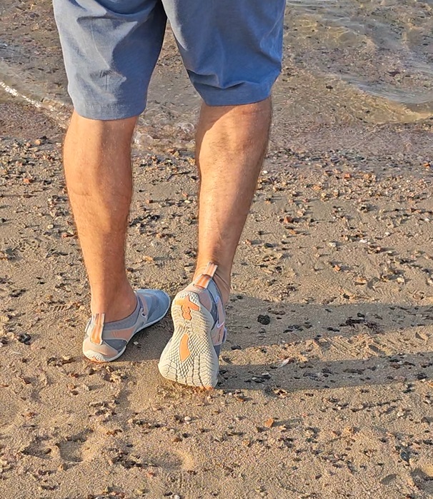 Water shoes BejkRoll - quick drying - grey - heel up