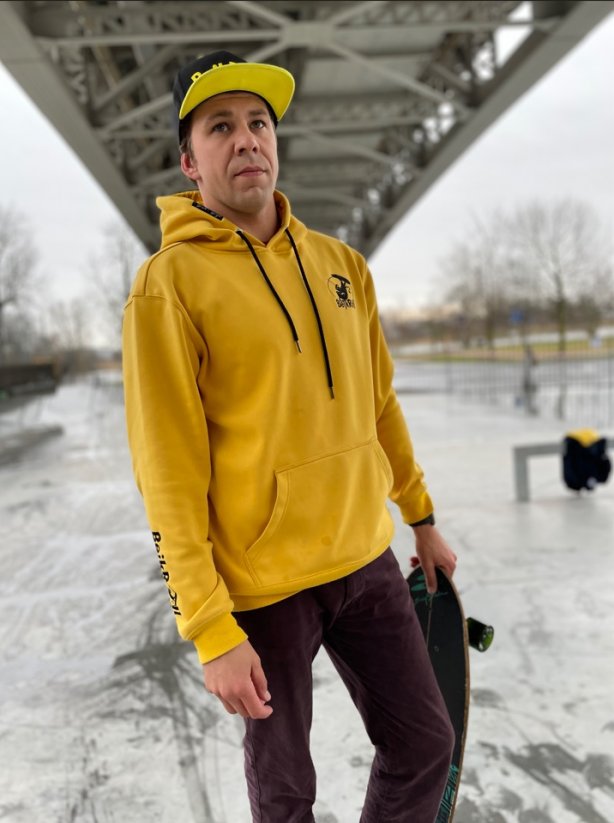 BEJK VELVET - Velvet sweatshirt with hood BejkRoll - yellow - skatepark - size XL