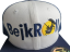 Snap Trucker Blanco/Azul marino - Logotipo recto